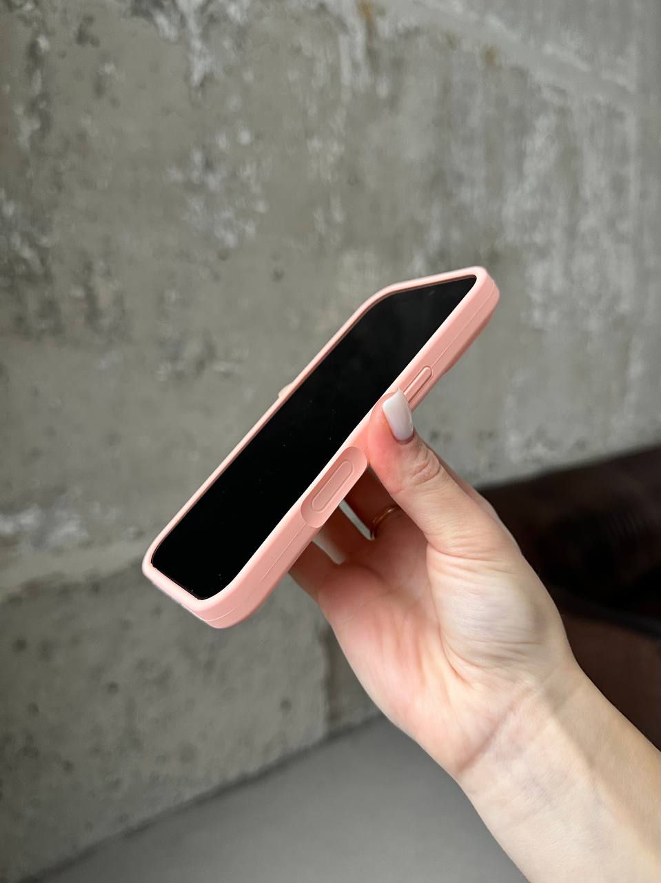 Чехол Silicone case с открытой камерой на iPhone 17 Pro Grapefruit (07)