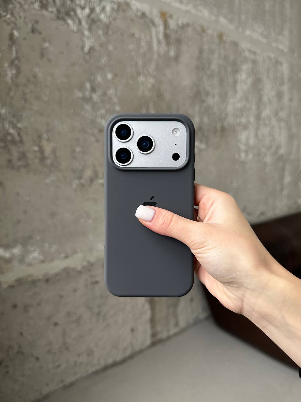Чохол Silicone case з відкритою камерою на iPhone 17 Pro Graphite (24)