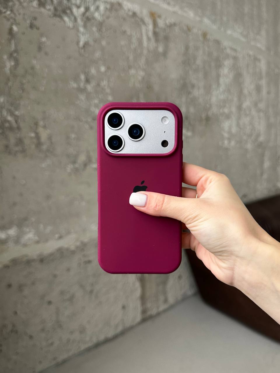 Чохол Silicone case з відкритою камерою на iPhone 17 Pro Marsala (18)