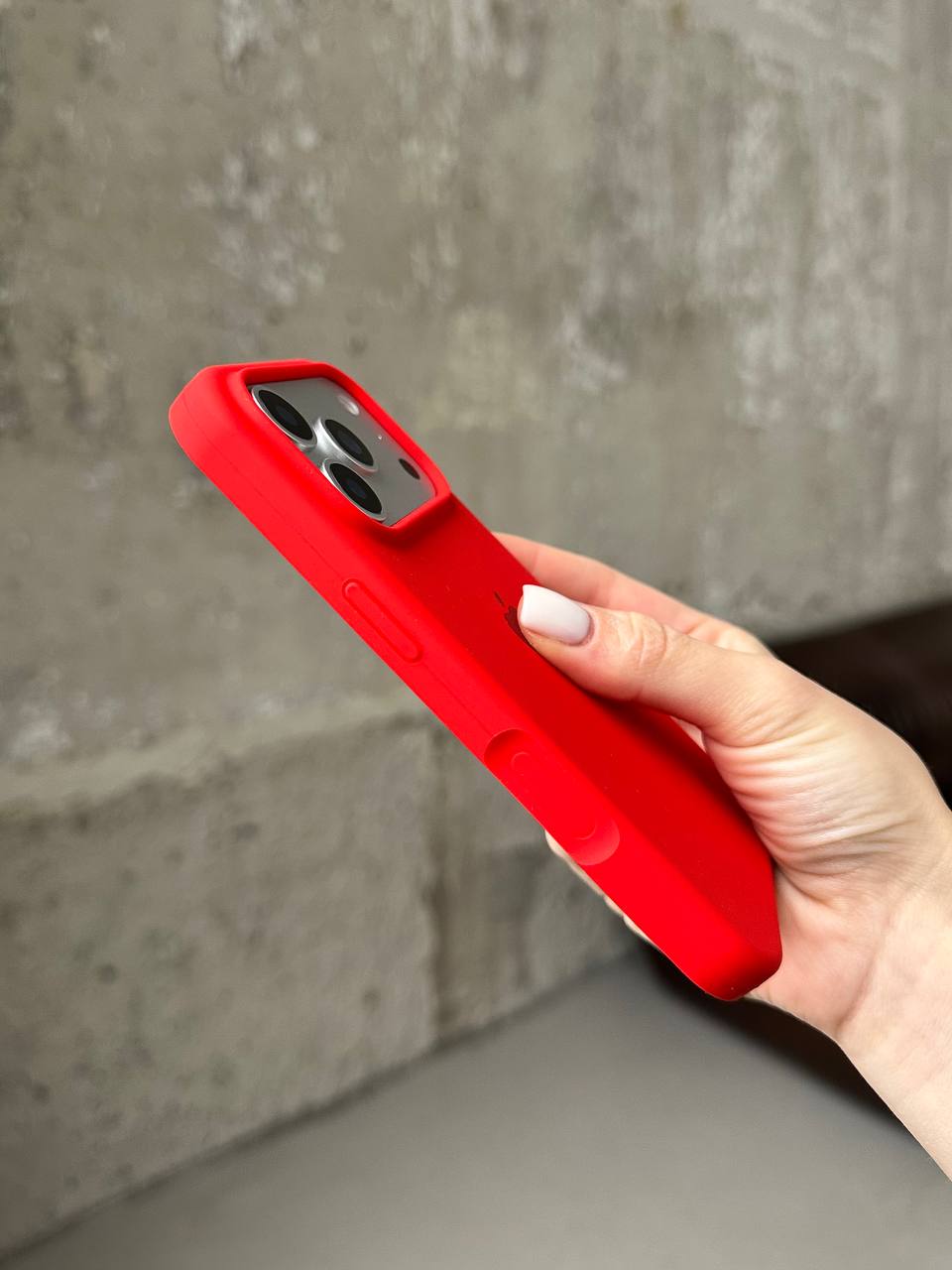 Чохол Silicone case з відкритою камерою на iPhone 17 Pro Max Red (04)