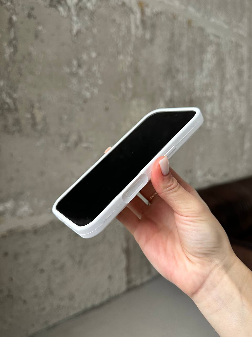 Чохол Silicone case з відкритою камерою на iPhone 17 Pro Max White (03)