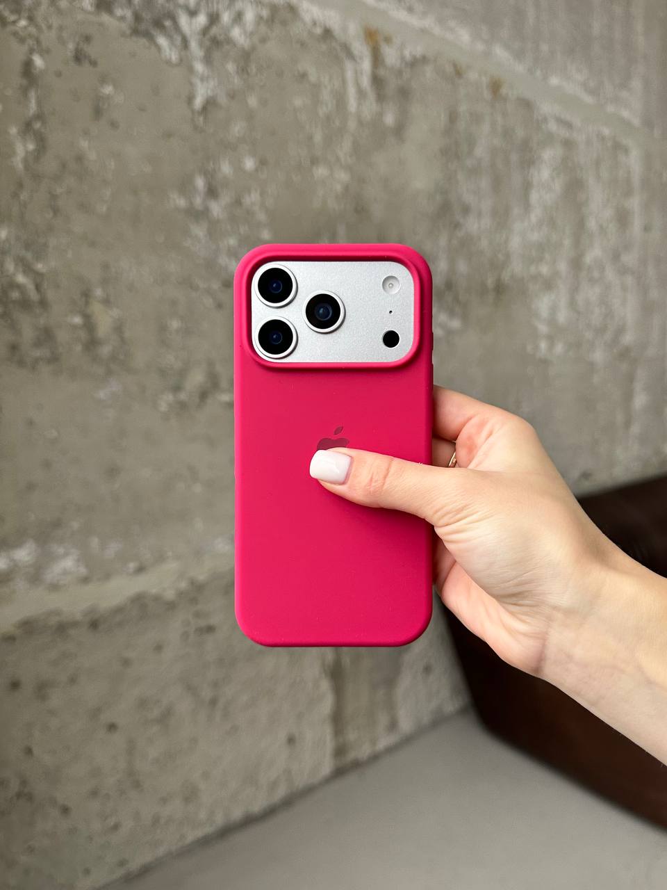 Чохол Silicone case з відкритою камерою на iPhone 17 Pro Wine Red (02)