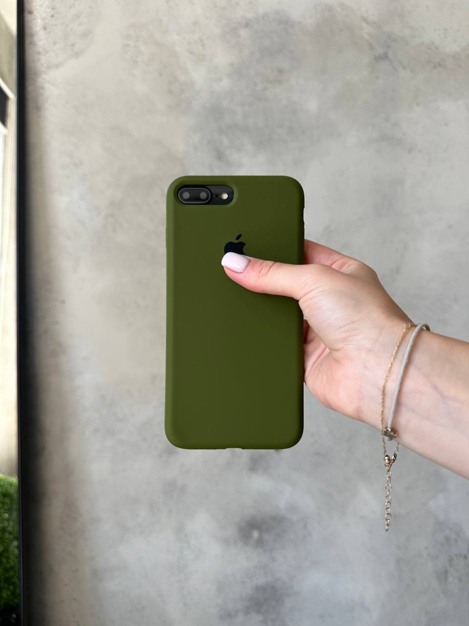 Чехол Silicone case с открытой камерой на iPhone 7+ / 8+ Army Green (11)