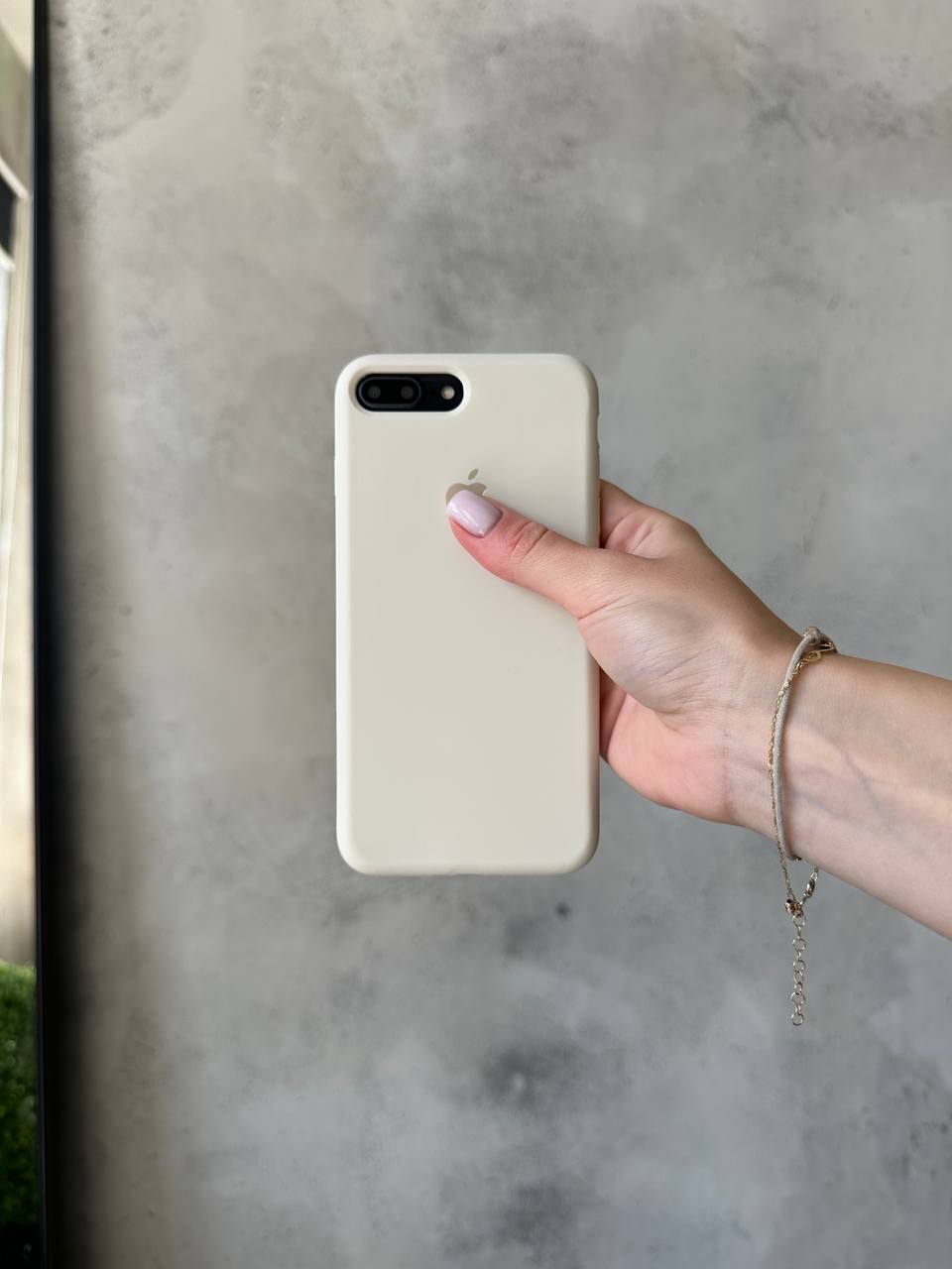 Чехол Silicone case с открытой камерой на iPhone 7+ / 8+ Beige (16)