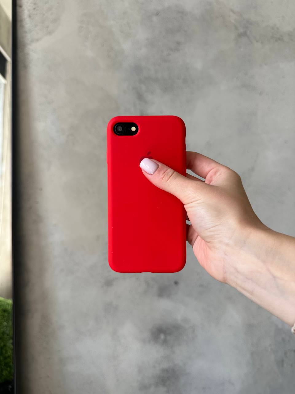 Чехол Silicone case с открытой камерой на iPhone 7 / 8 Red (04)