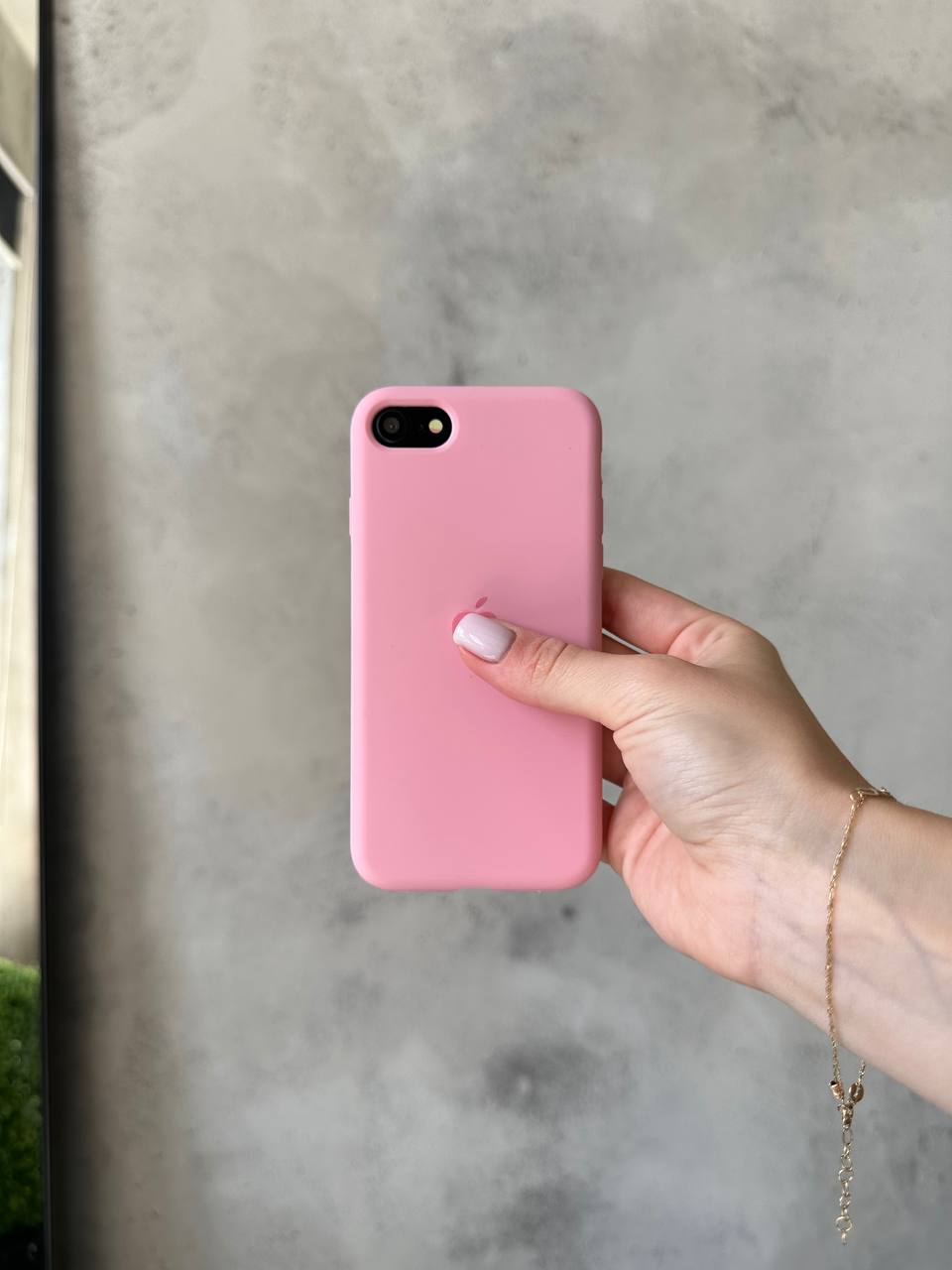 Чохол Silicone case з відкритою камерою на iPhone SE 2020 / 2022 Baby Pink (06)