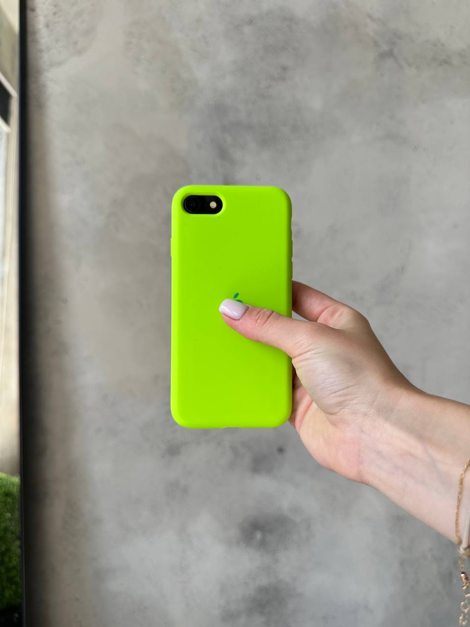 Чохол Silicone case з відкритою камерою на iPhone SE 2020 / 2022 Shiny Green (34)