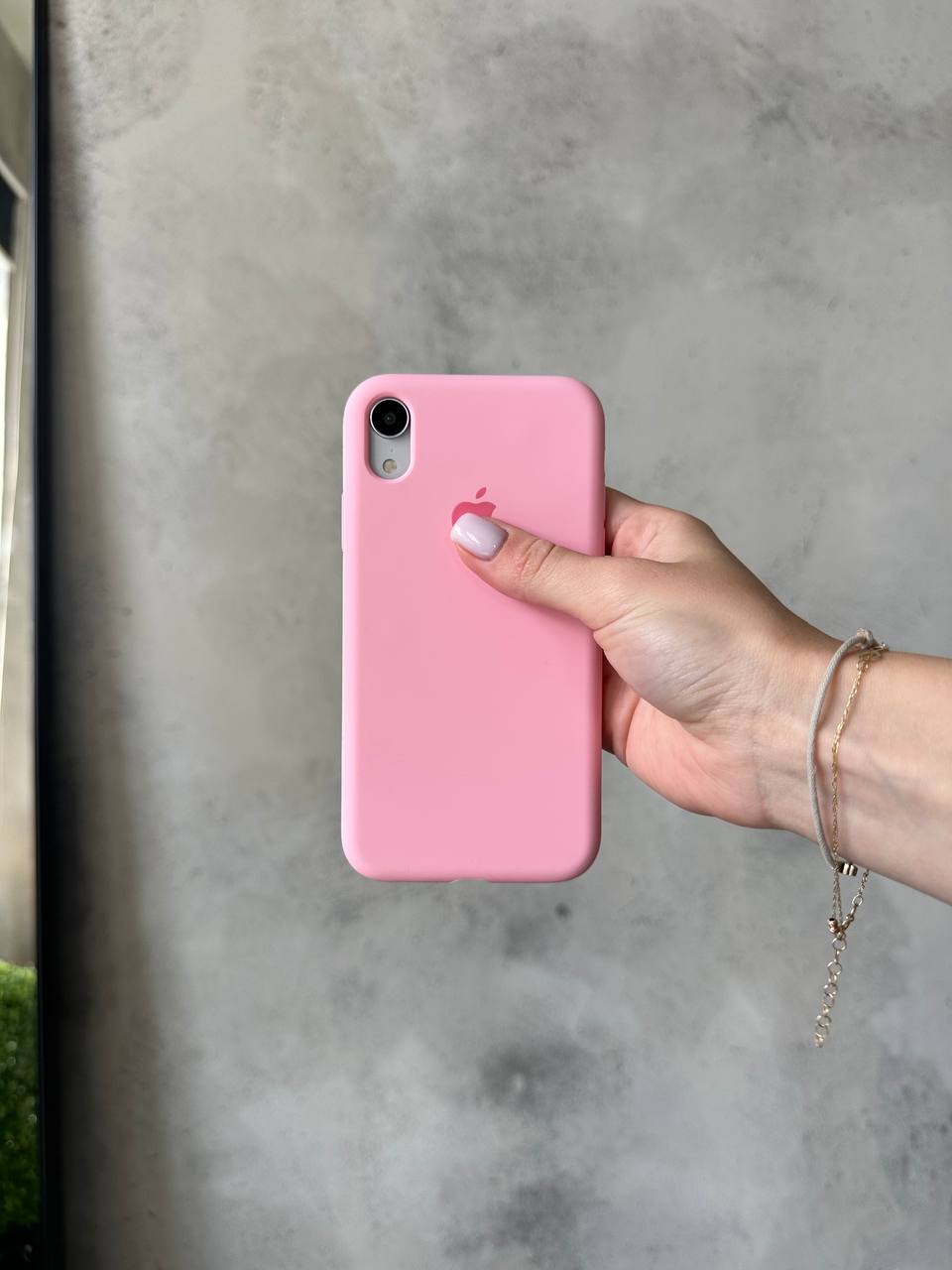 Чехол Silicone case с открытой камерой на iPhone XR Baby Pink (06)