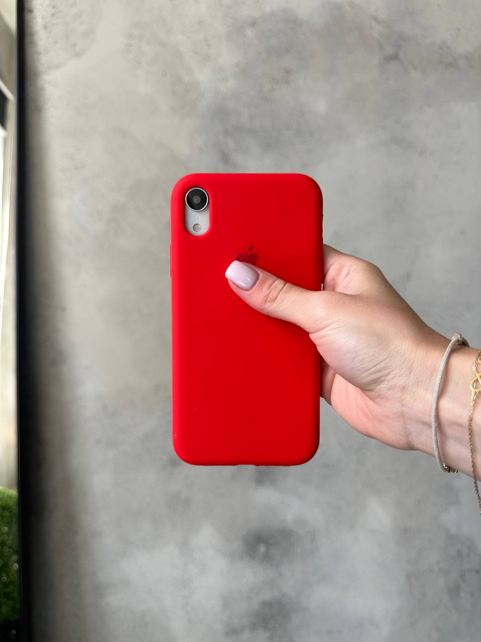 Чехол Silicone case с открытой камерой на iPhone XR Red (04)