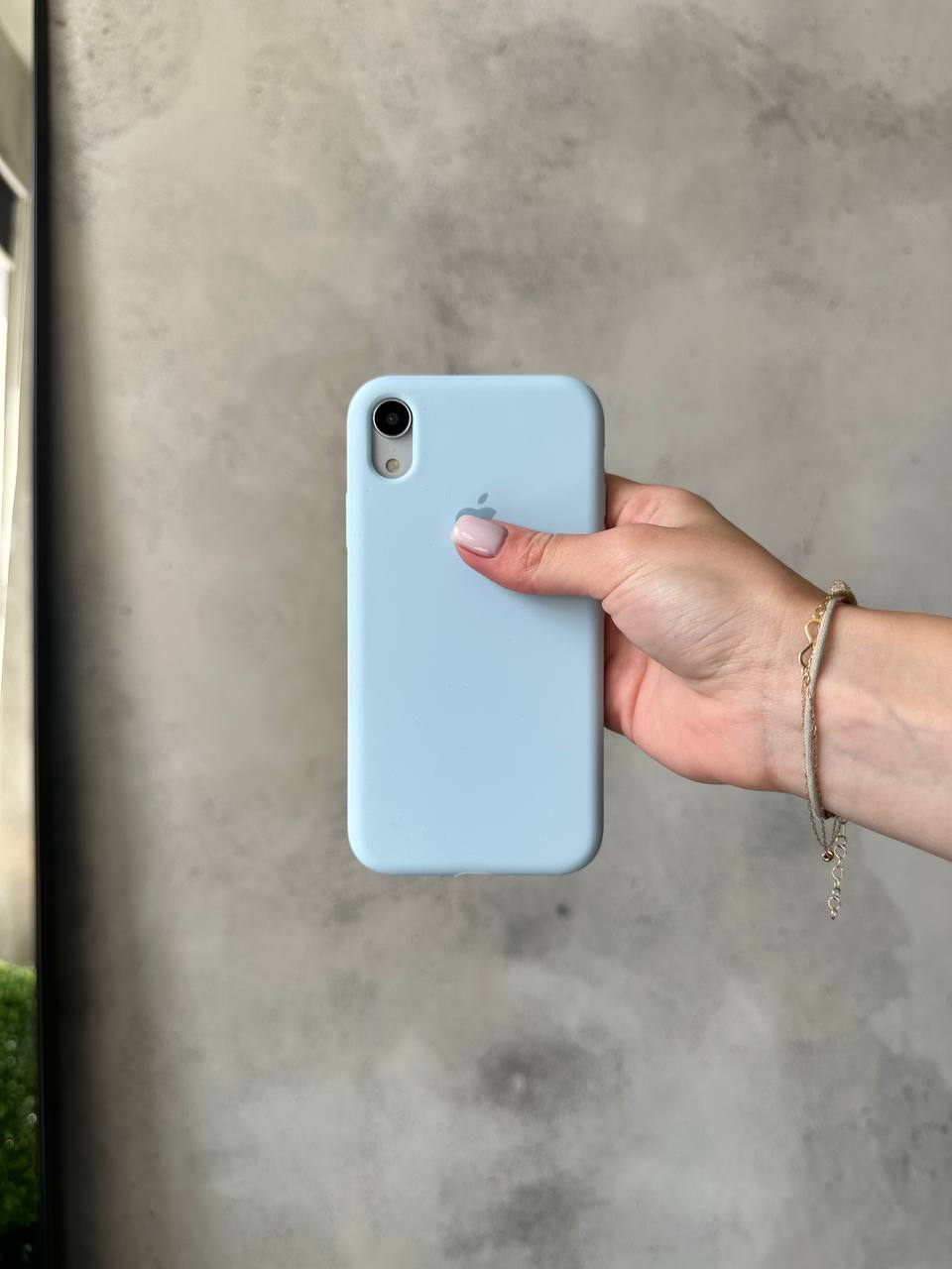 Чехол Silicone case с открытой камерой на iPhone XR Sky Blue (33)