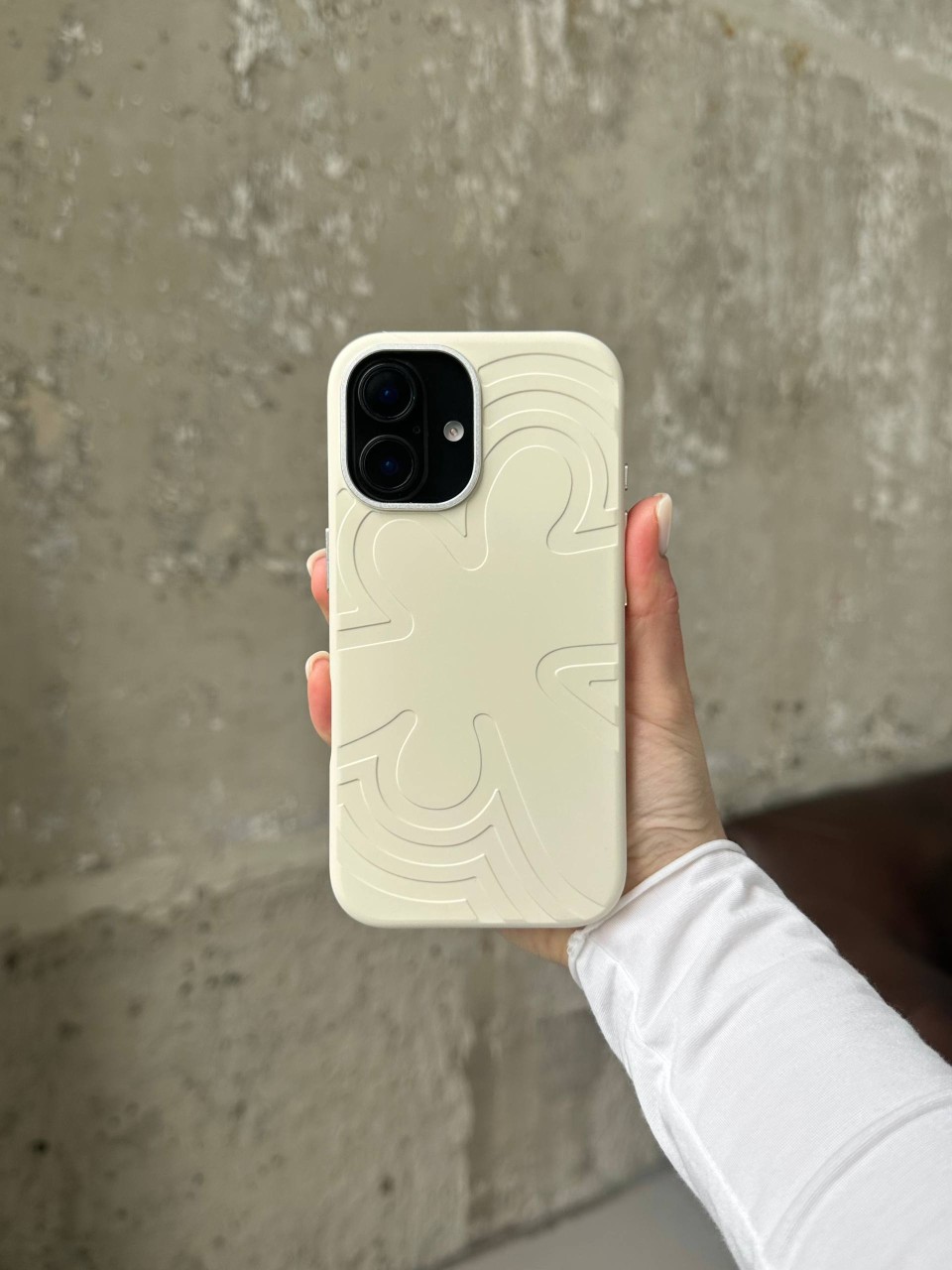 Чохол Flower Silicone Case з Magsafe на iPhone 17 Antique White (05)