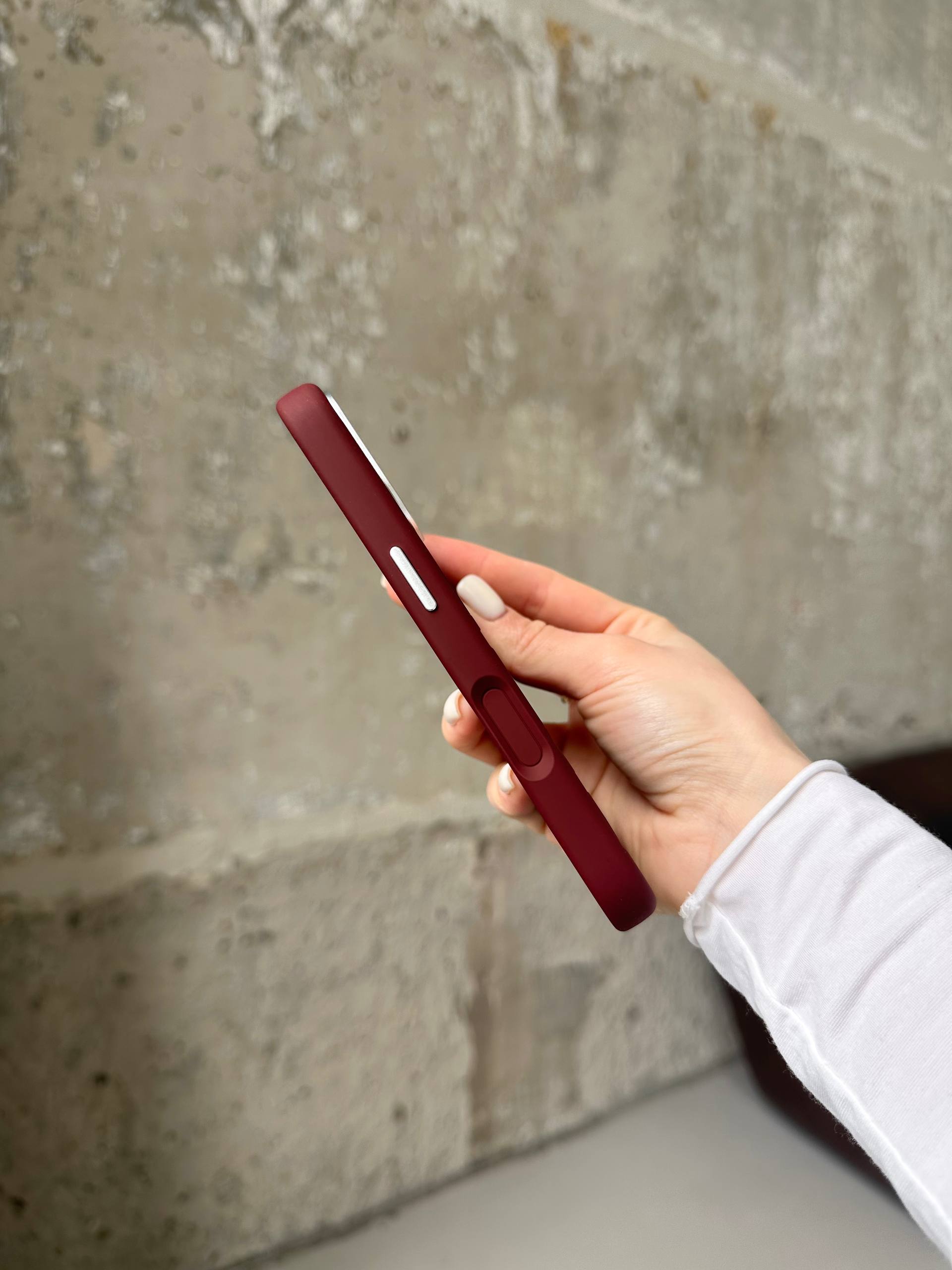 Чохол Flower Silicone Case з Magsafe на iPhone 16 Burgundy (06)