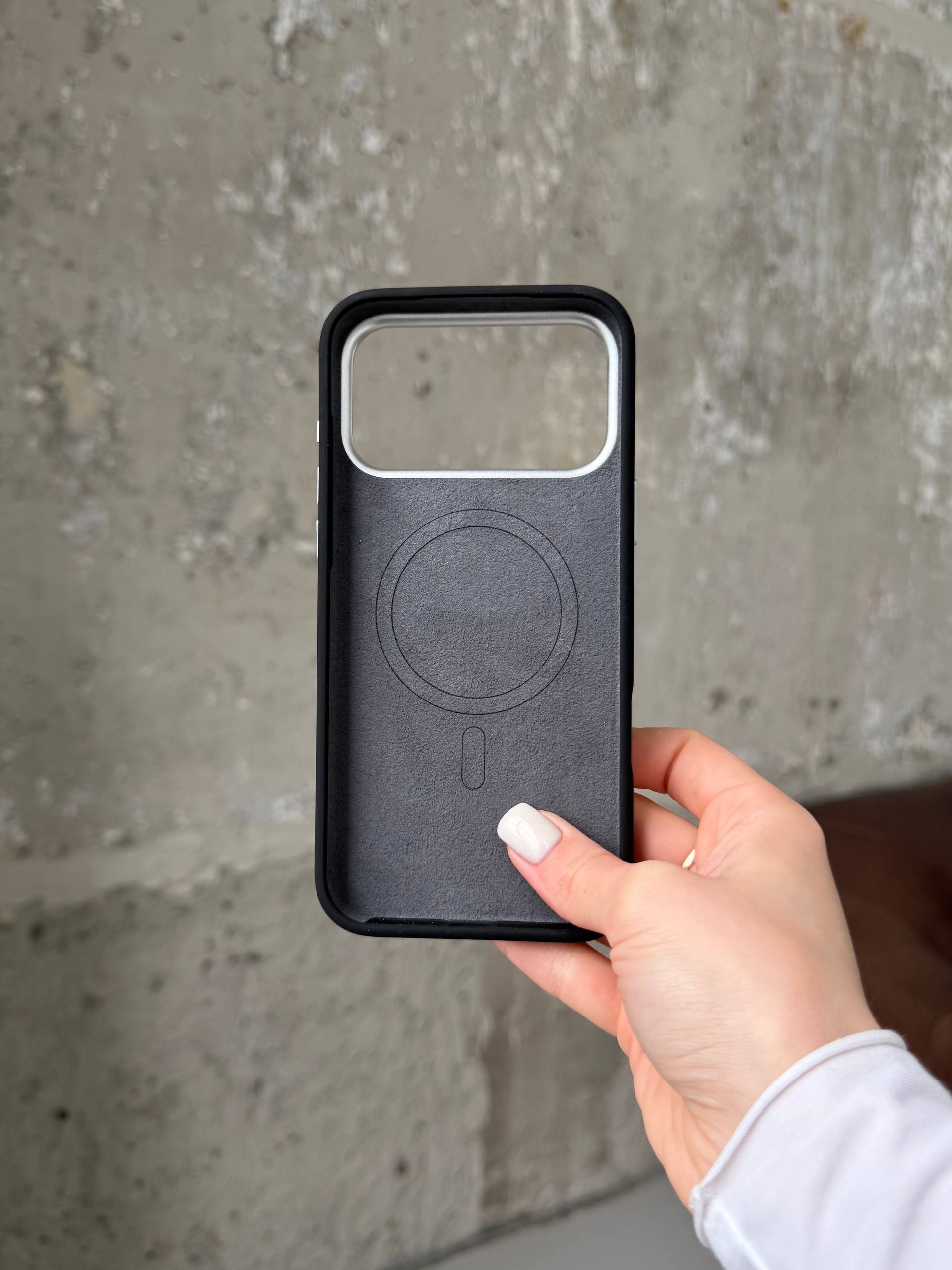 Чохол Flower Silicone Case з Magsafe на iPhone 17 Pro Black (04)