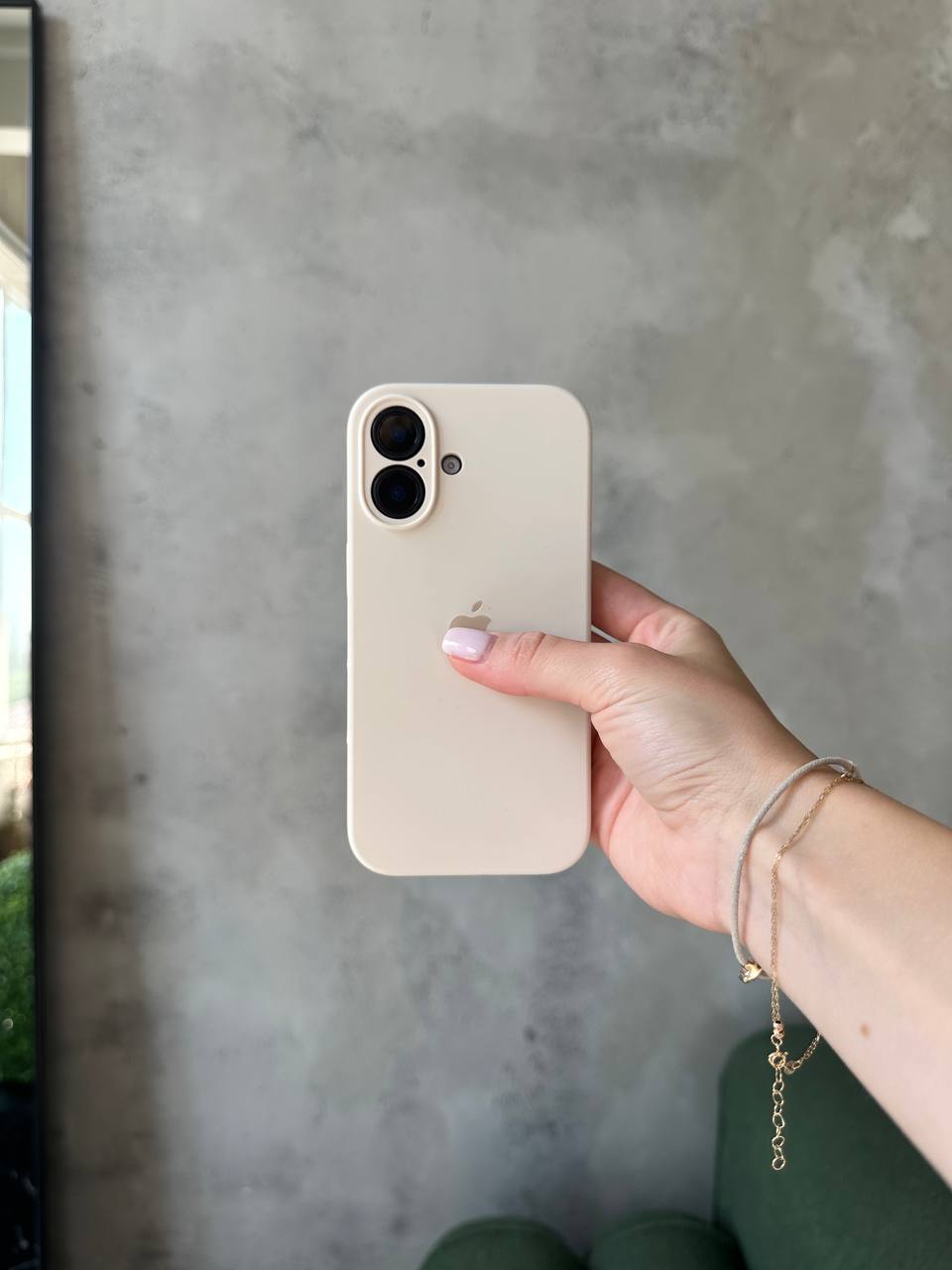 Чохол Silicone case із закритою камерою на iPhone 17 Beige #10