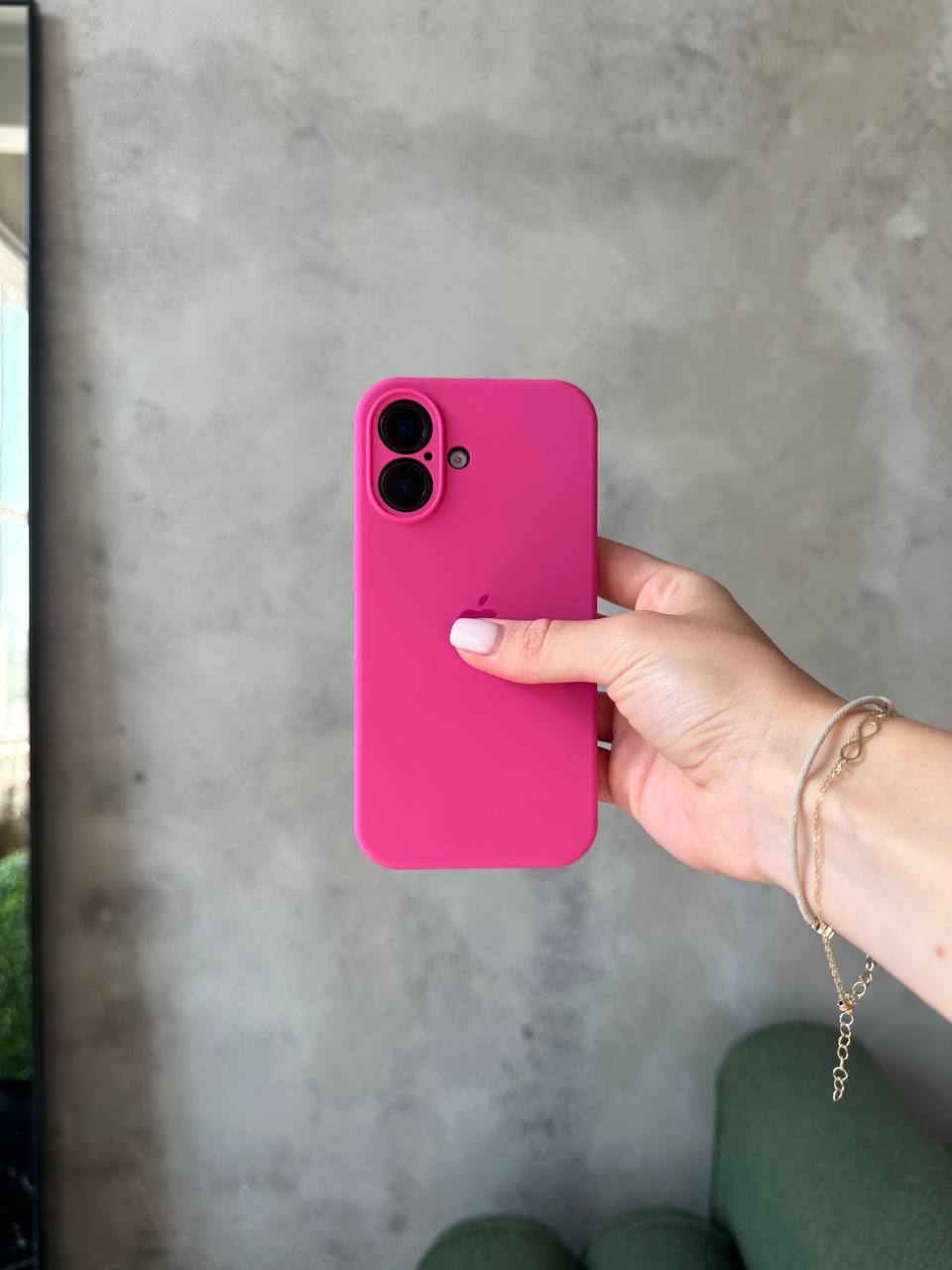 Чохол Silicone case із закритою камерою на iPhone 17 Dragon Fruit #32