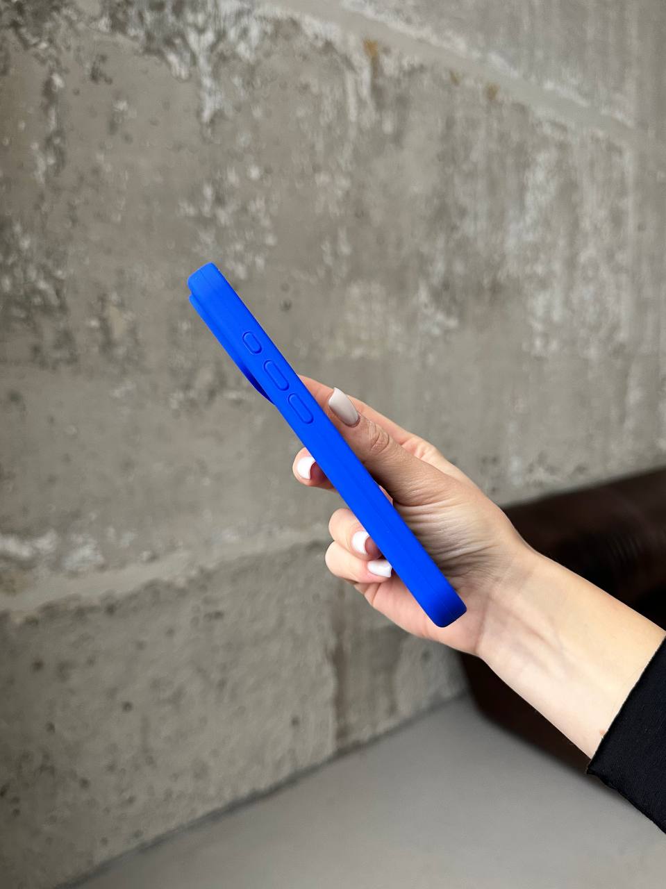 Чехол Silicone case с закрытой камерой на iPhone 17 Electric Blue #45