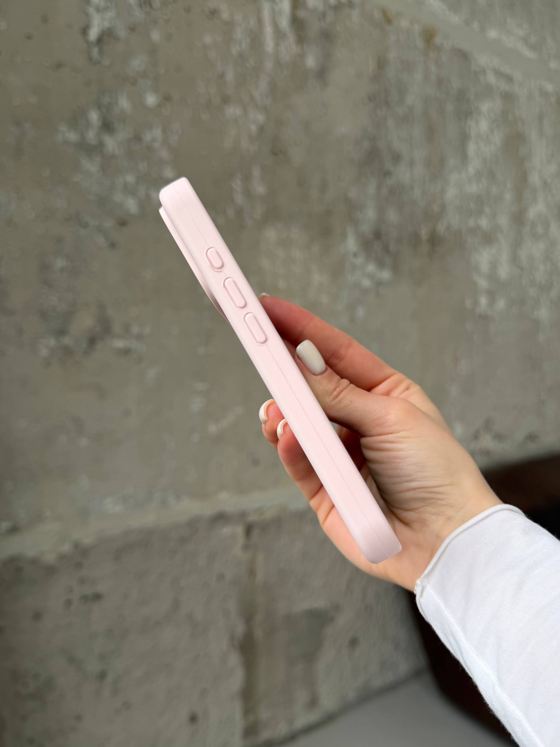 Чохол Silicone case із закритою камерою на iPhone 17 Pro Chalk Pink #57