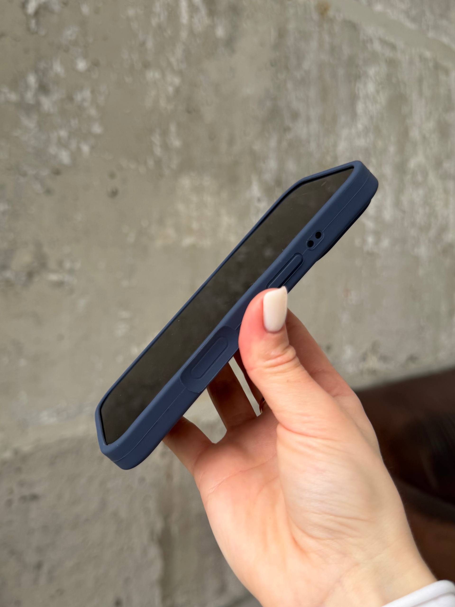 Чехол Silicone case с закрытой камерой на iPhone 17 Pro Midnight Blue #07