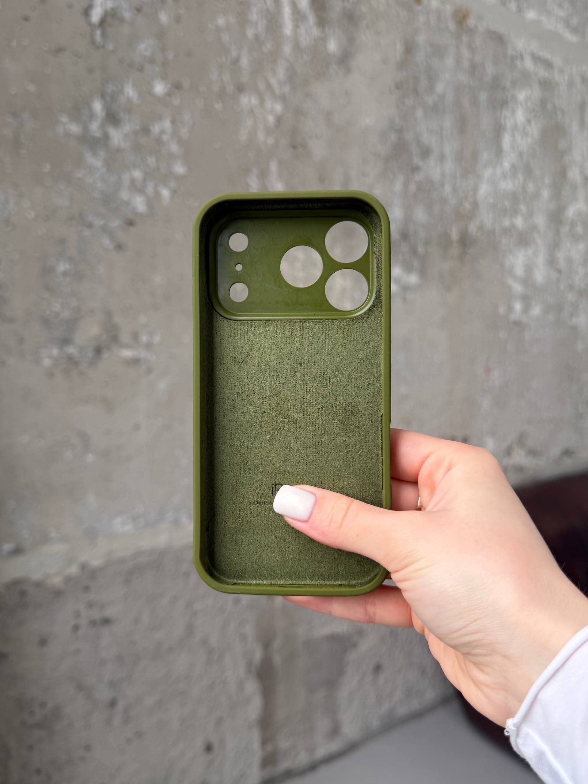 Чехол Silicone case с закрытой камерой на iPhone 17 Pro Max Army Green #29