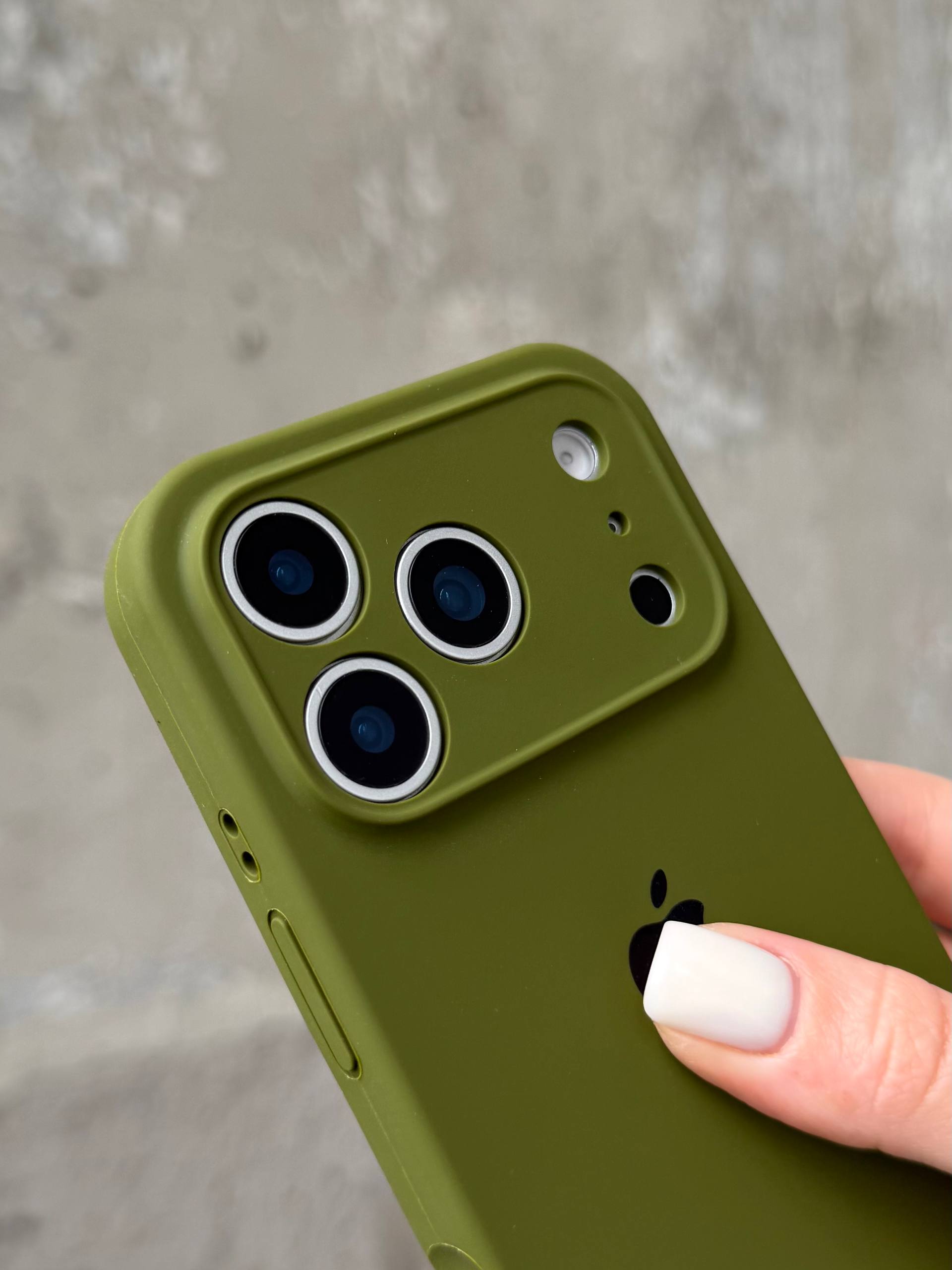 Чехол Silicone case с закрытой камерой на iPhone 17 Pro Max Army Green #29