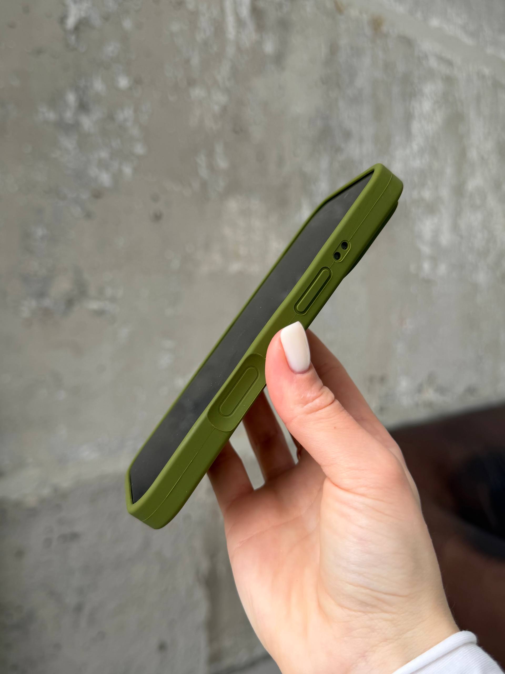 Чехол Silicone case с закрытой камерой на iPhone 17 Pro Max Army Green #29