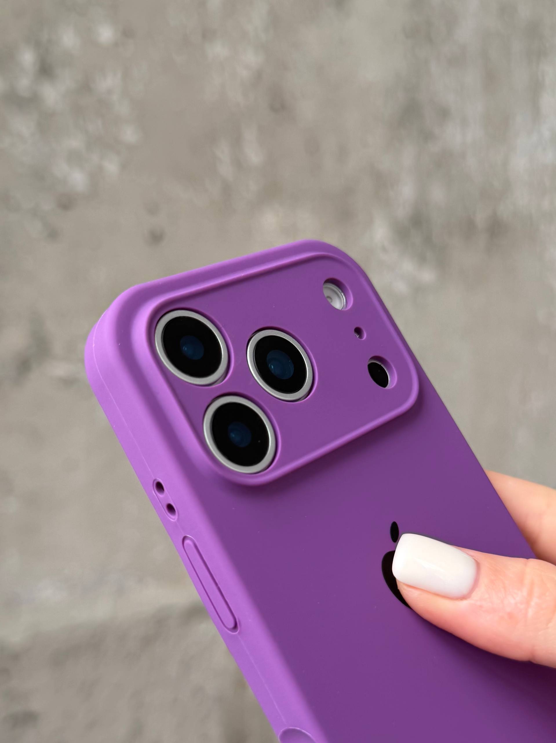 Чехол Silicone case с закрытой камерой на iPhone 17 Pro Grape #19