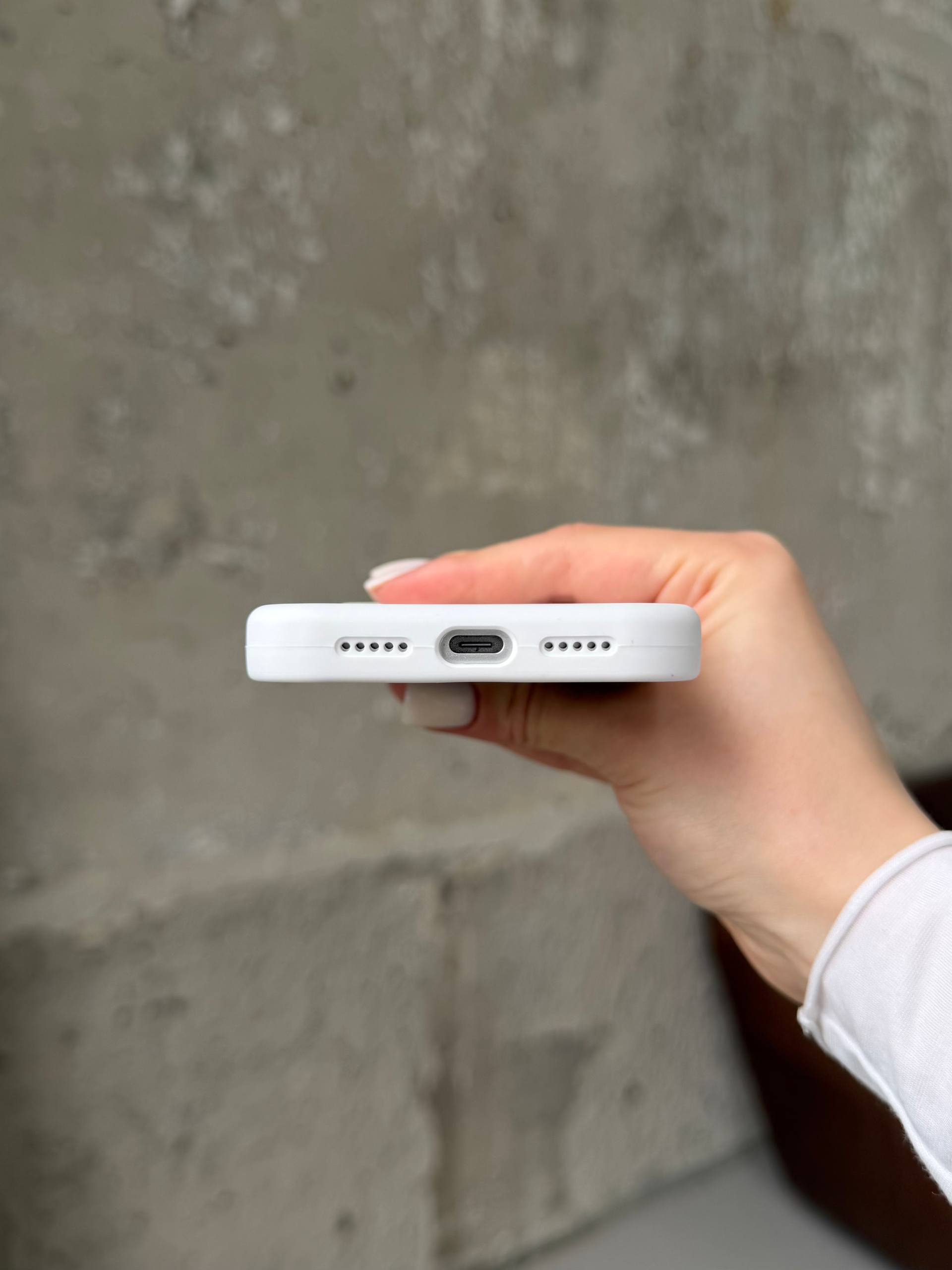 Чехол Silicone case с закрытой камерой для iPhone 17 Pro Max White #08