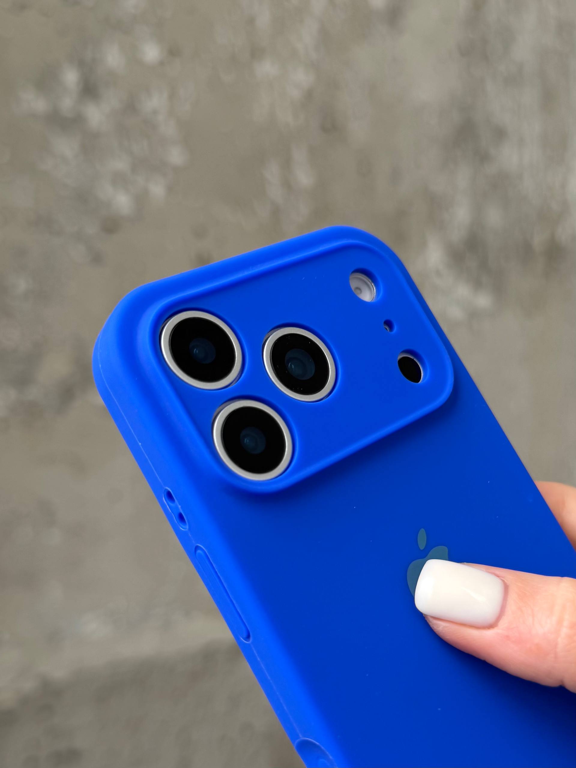 Чохол Silicone case із закритою камерою на iPhone 17 Pro Electric Blue #45