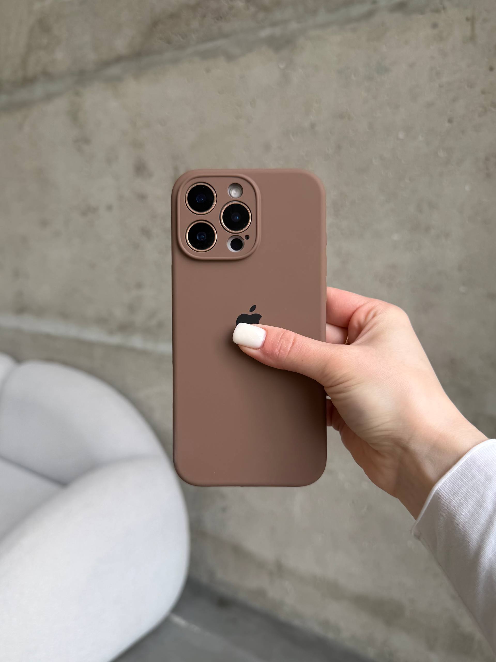 Чохол Silicone case із закритою камерою на iPhone 16 Pro Max Chocolate #63