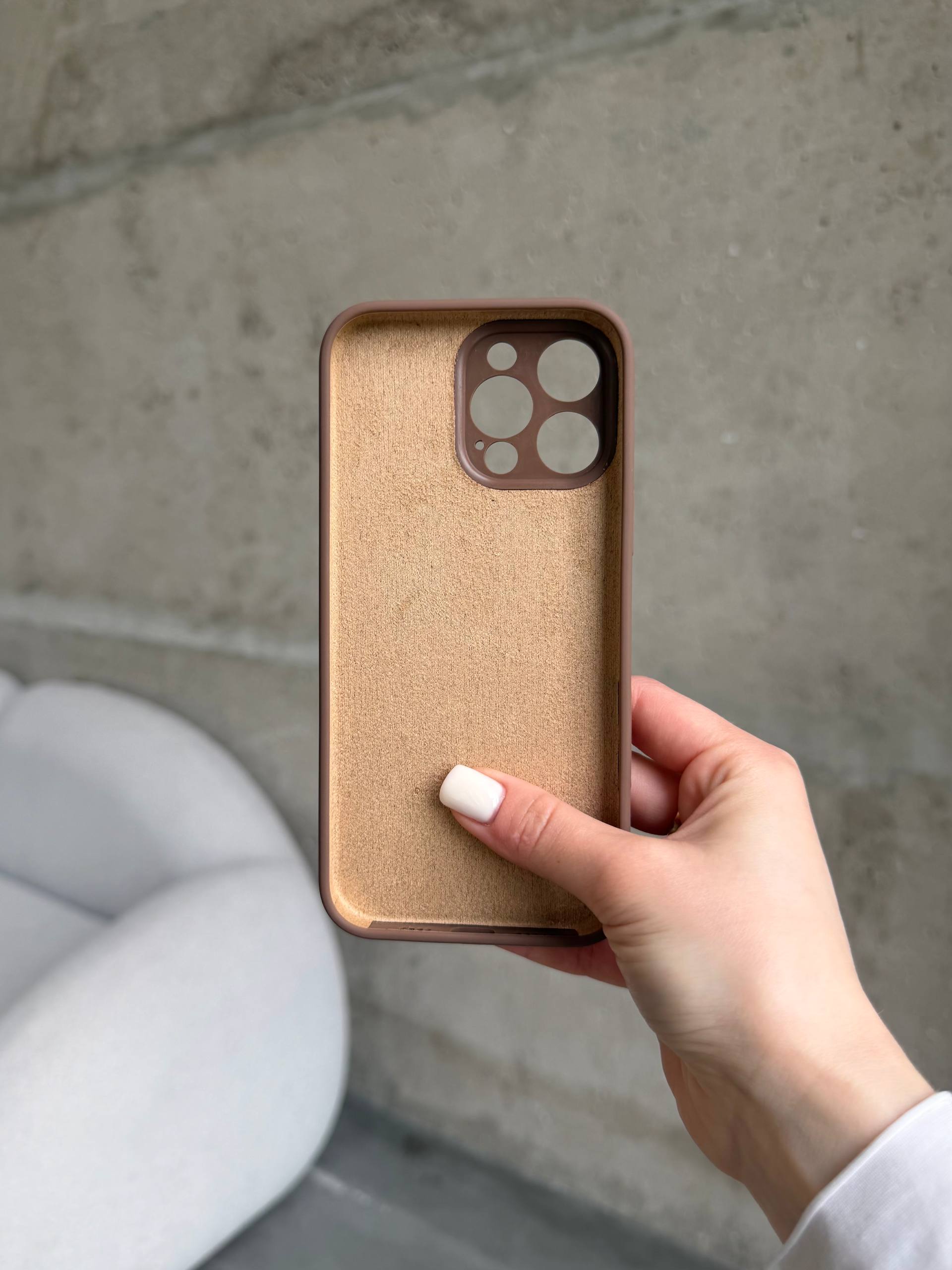 Чохол Silicone case із закритою камерою на iPhone 16 Pro Max Chocolate #63