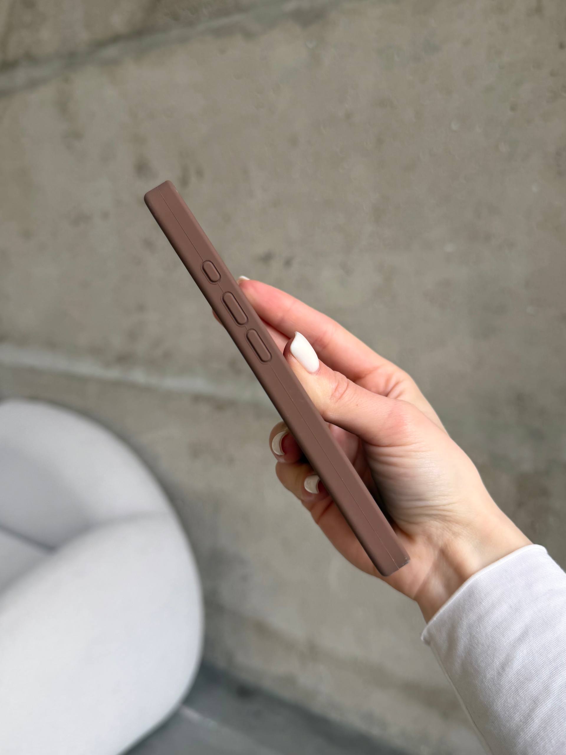 Чохол Silicone case із закритою камерою на iPhone 17 Chocolate #63