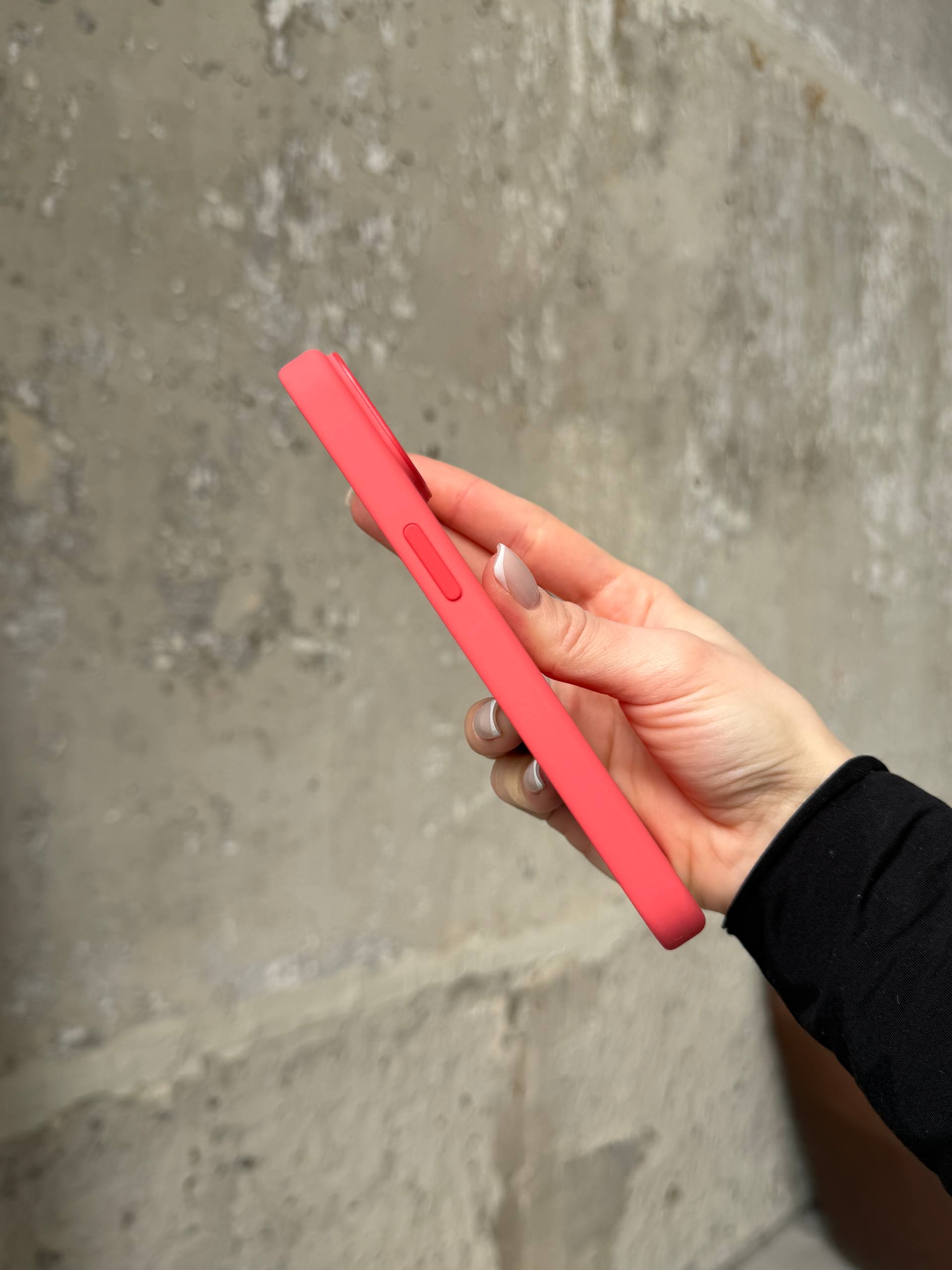 Чохол Silicone case з Magsafe на iPhone 15 Guava (08)