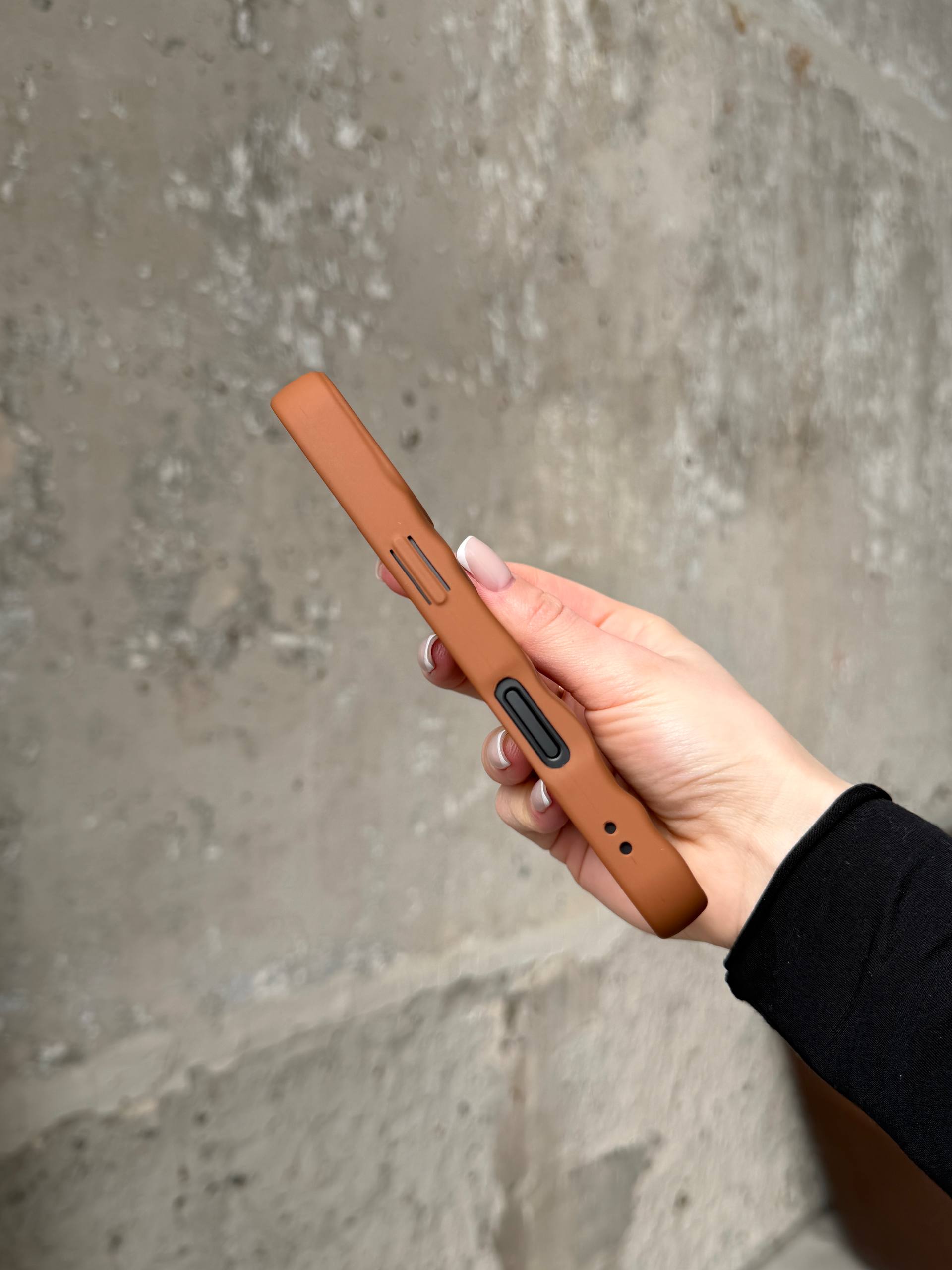 Чохол матовий хвилястий Wave Case на iPhone 16 Brown (03)