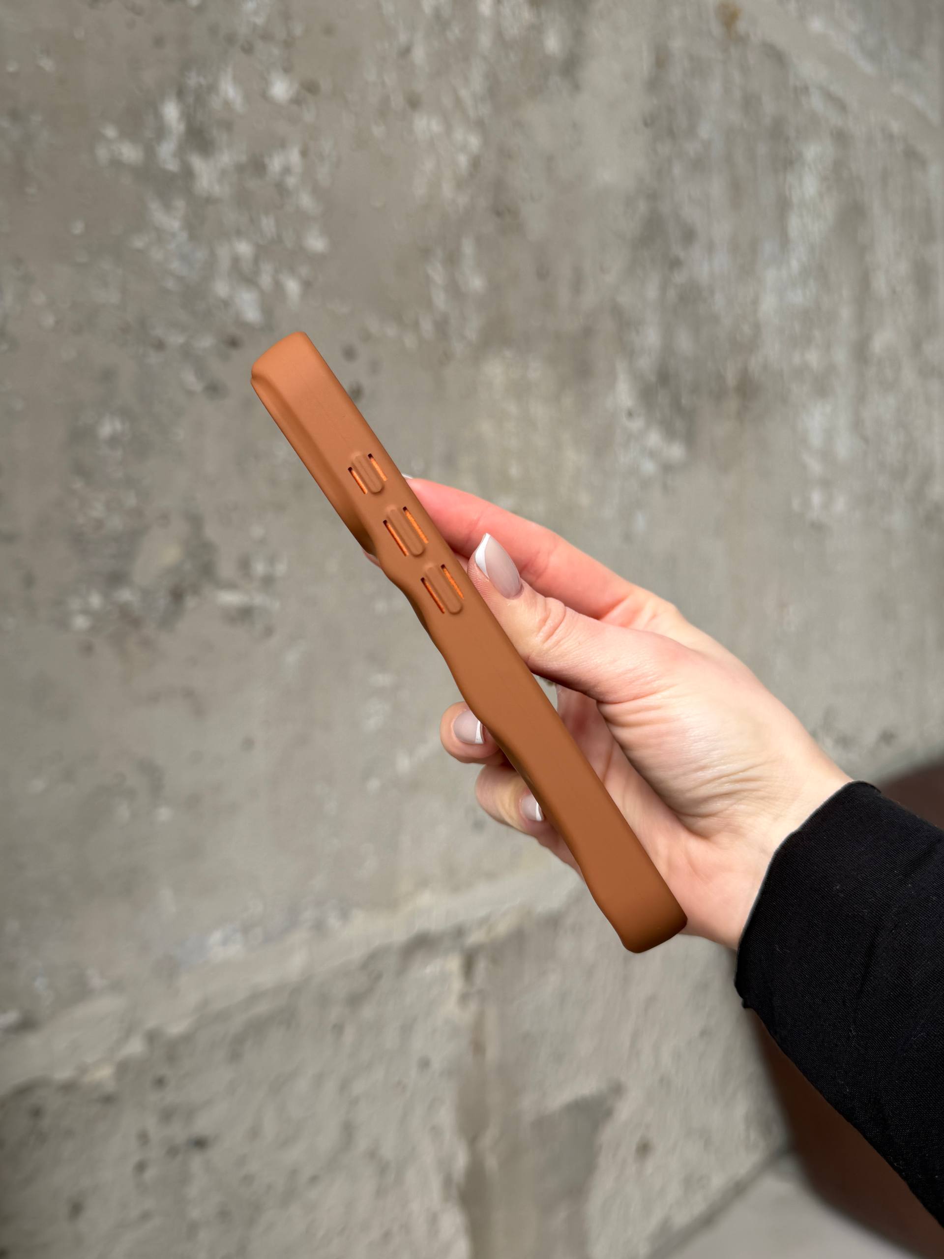 Чохол матовий хвилястий Wave Case на iPhone 17 Pro Brown (03)