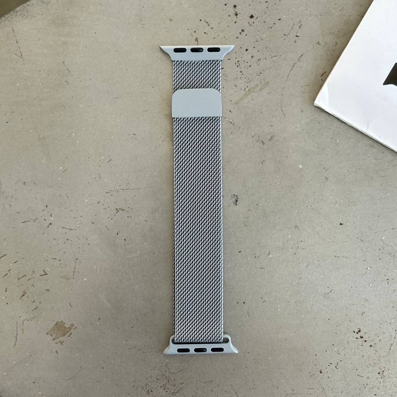 Ремінець Milanese Loop 38mm / 40mm / 41mm / 42mm(10,11 серія) Light Grey